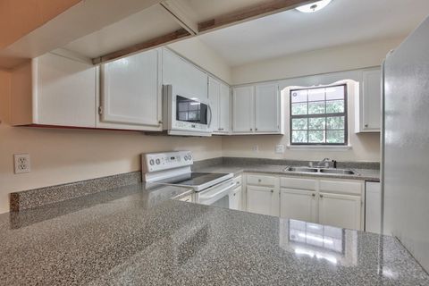 Tiny photo for 2913 Woodrich C Drive #C, Tallahassee, FL 32301 (MLS # 394767)
