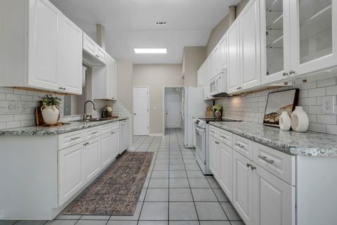 Tiny photo for 1713 Chestnut Hill, Tallahassee, FL 32312 (MLS # 398986)