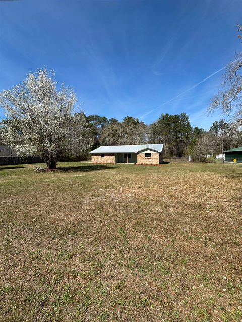 28 Greenleaf Lane Crawfordville FL 32327