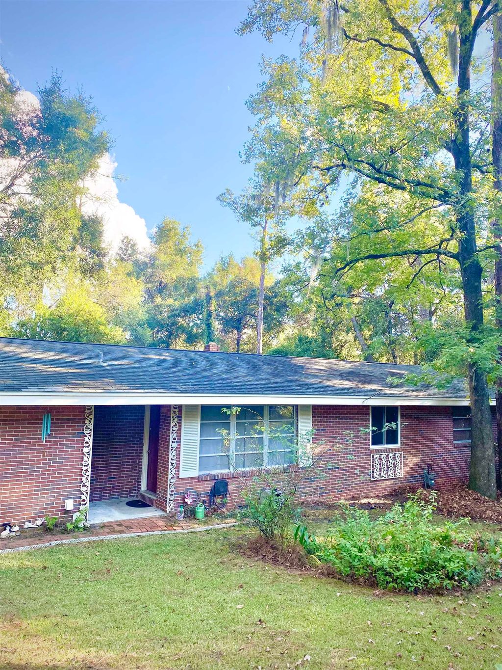 Photo of 2213 Mendoza Avenue, Tallahassee, FL 32304 (MLS # 391583)