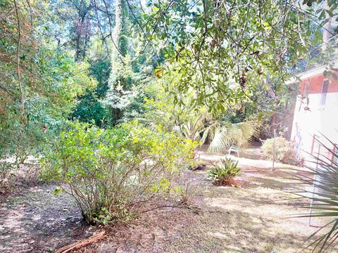 Tiny photo for 2213 Mendoza Avenue, Tallahassee, FL 32304 (MLS # 391583)