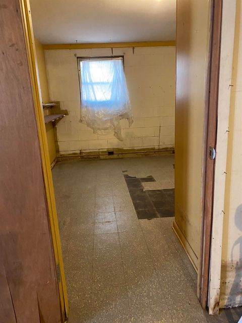 Tiny photo for 2213 Mendoza Avenue, Tallahassee, FL 32304 (MLS # 391583)