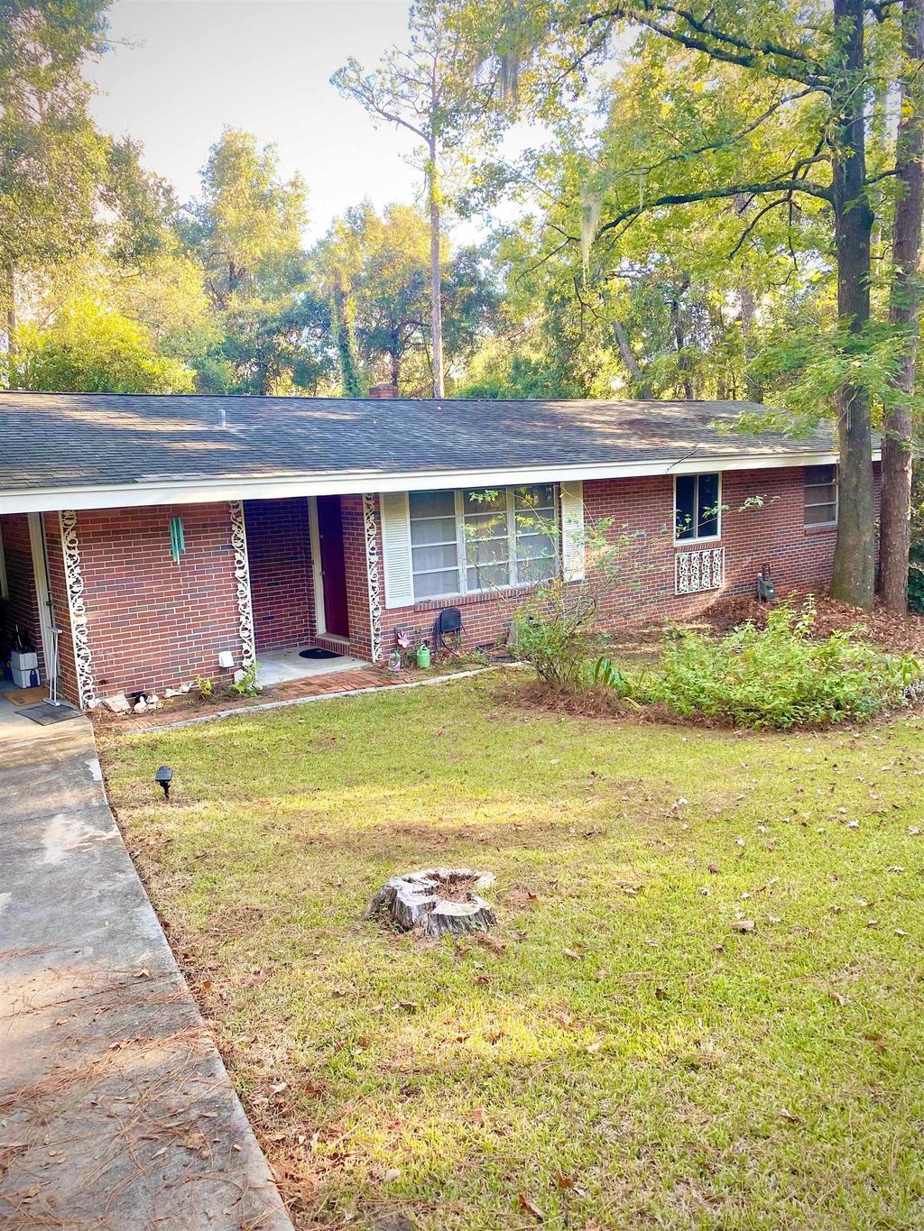 Photo of 2213 Mendoza Avenue, Tallahassee, FL 32304 (MLS # 391583)