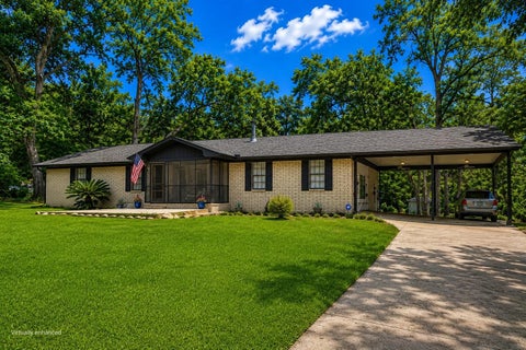 Photo of 5225 Louvinia Drive, Tallahassee, FL 32311 (MLS # 401215)