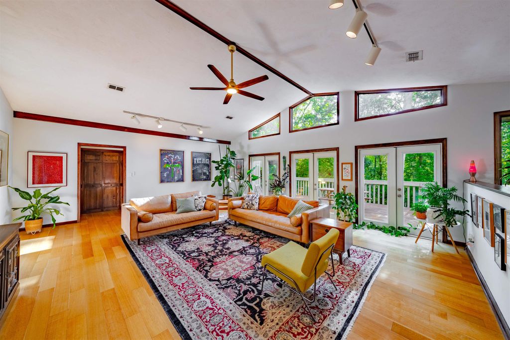 Photo of 3552 Trillium Court, Tallahassee, FL 32312 (MLS # 398967)