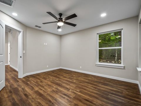 A home in Crawfordville