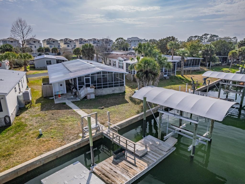 Photo of 42 Janet Drive, Crawfordville, FL 32327 (MLS # 396675)