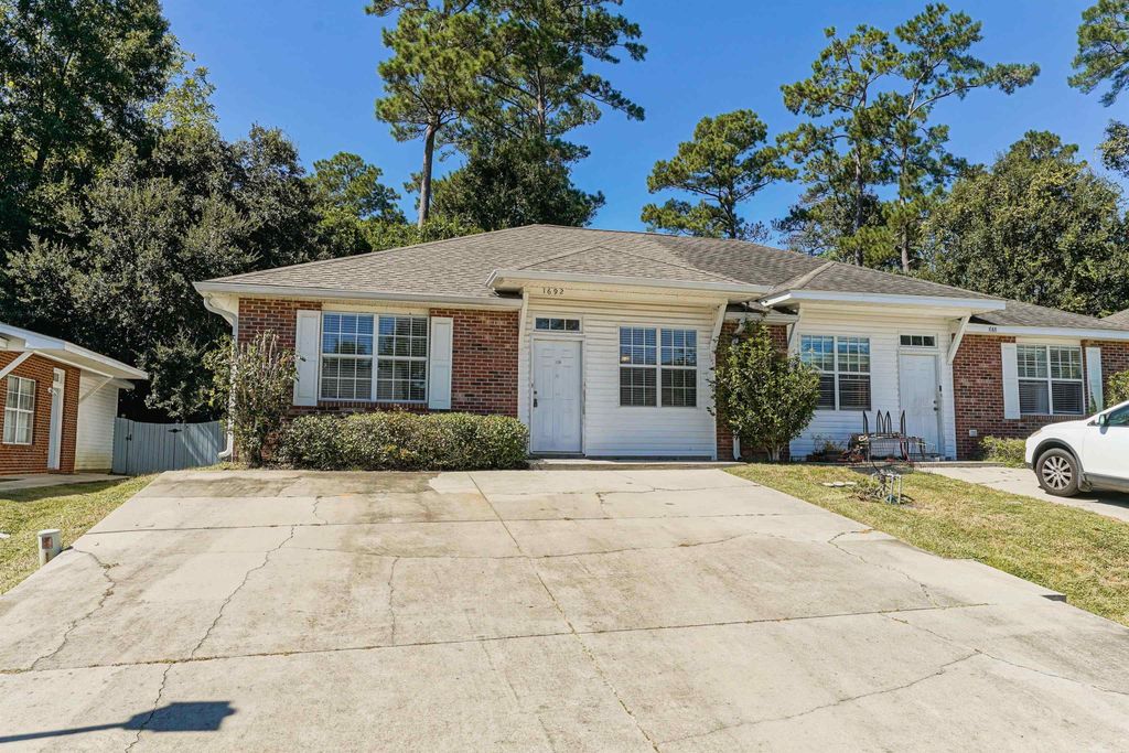 Photo of 1692 Coreywood Circle, Tallahassee, FL 32304 (MLS # 392914)