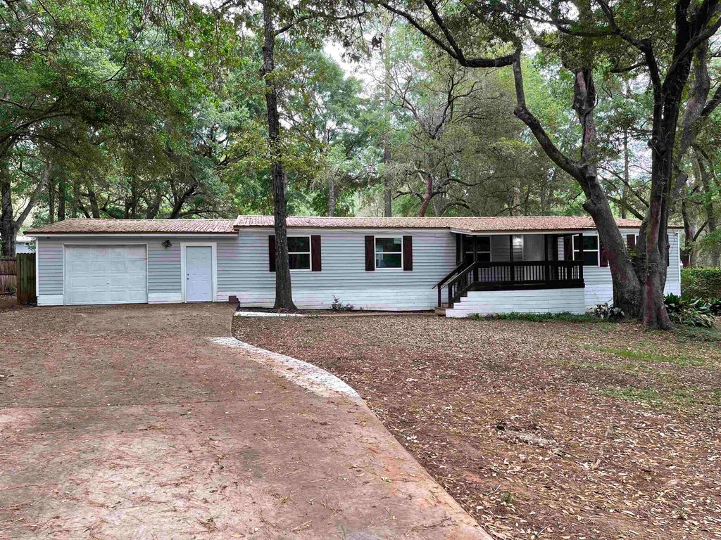 Photo of 2115 Burnt Pine Lane, Tallahassee, FL 32317 (MLS # 398360)