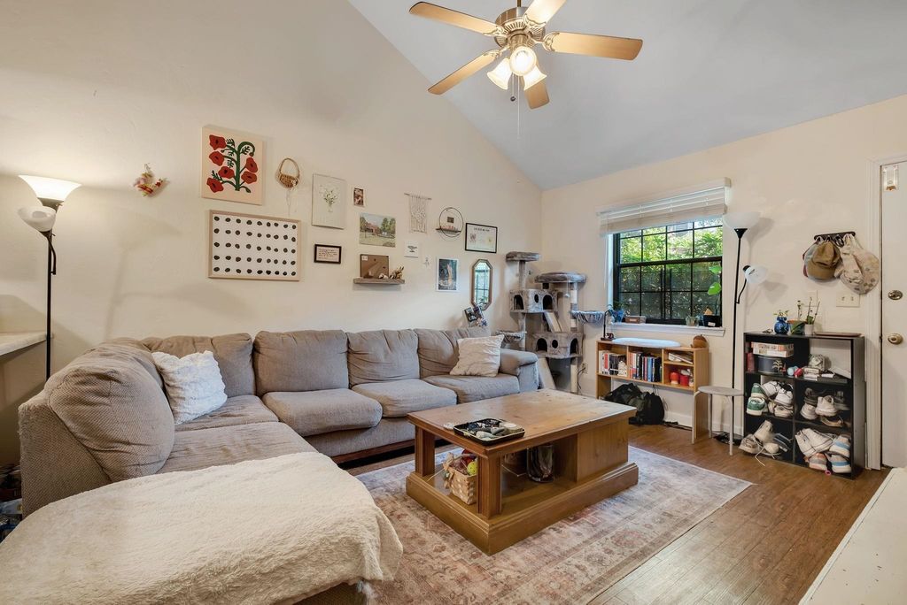 Photo of 352 HAYDEN Road, Tallahassee, FL 32304 (MLS # 399610)