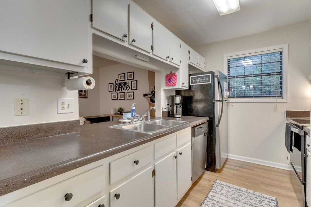 Photo of 3037 Rain Valley Circle, Tallahassee, FL 32308 (MLS # 391985)