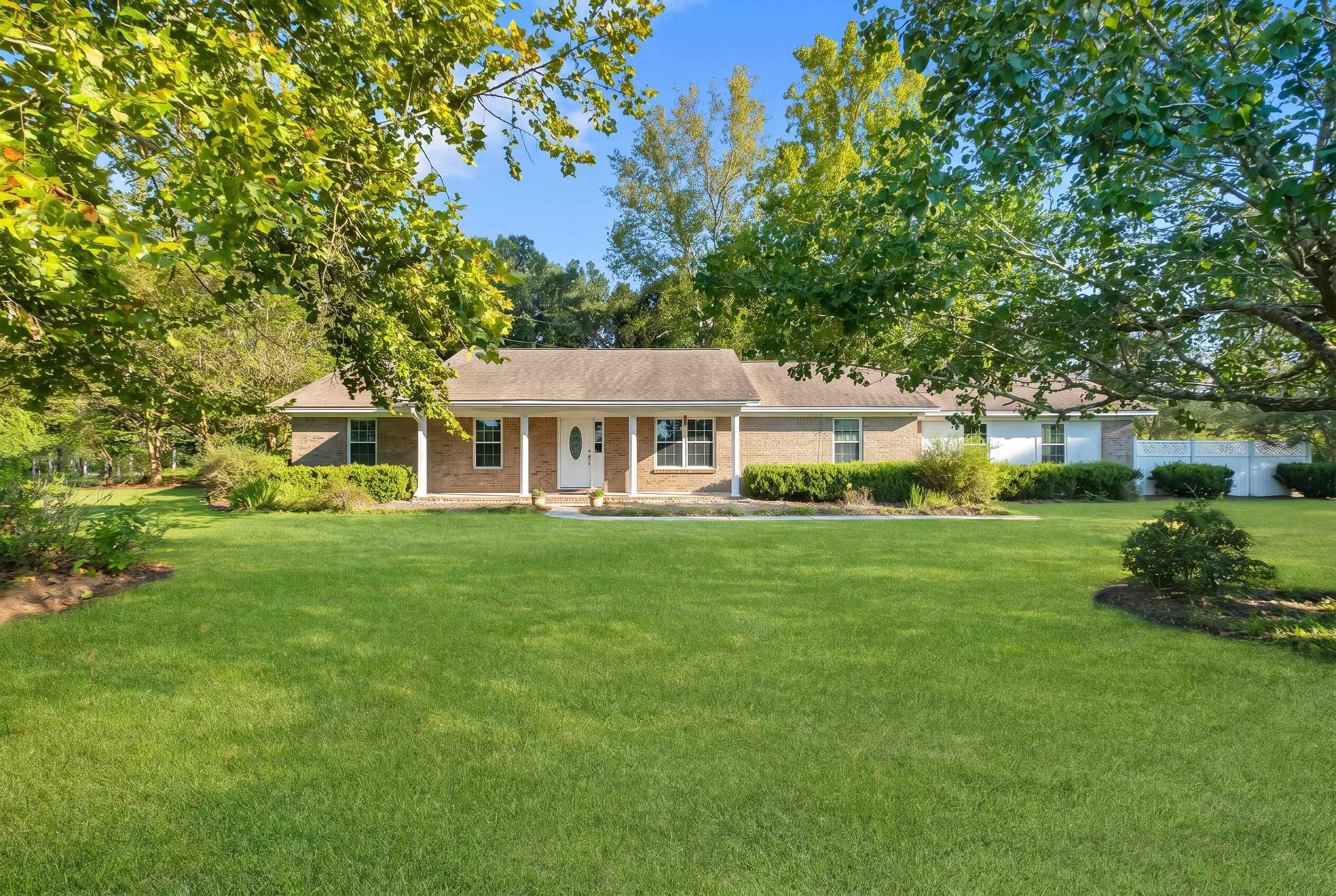 46 GLOVER Lane