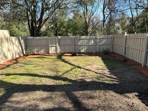 Tiny photo for 3421 N. Carnation Court, Tallahassee, FL 32303 (MLS # 400481)