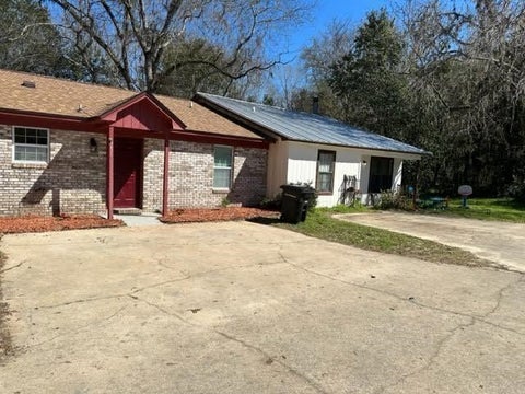 Tiny photo for 3421 N. Carnation Court, Tallahassee, FL 32303 (MLS # 400481)