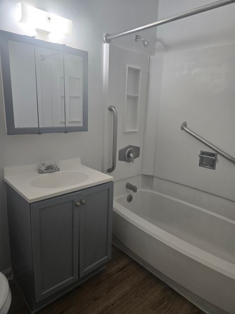 Tiny photo for 329 Mabry E Mabry Street #E, Tallahassee, FL 32304 (MLS # 395846)