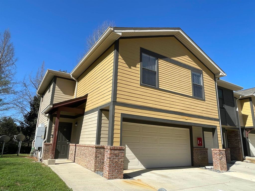 Photo of 2315 Timber Oaks Lane, Tallahassee, FL 32304 (MLS # 397174)