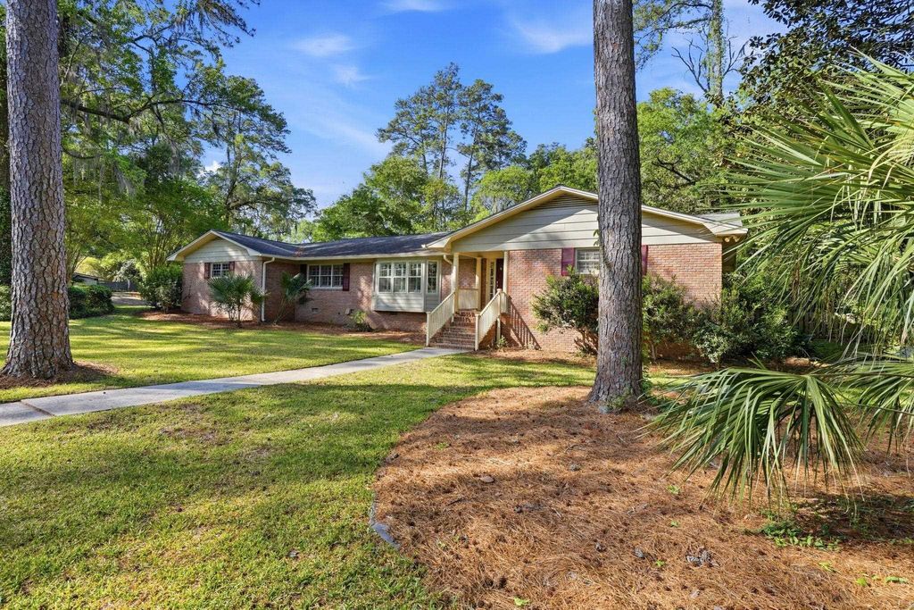Photo of 2406 Troland Road, Tallahassee, FL 32308 (MLS # 398554)