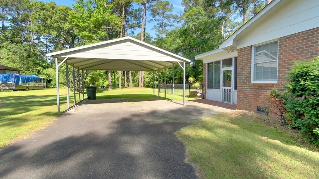 Photo of 1729 E Washingt E Washington Street, Thomasville, GA 31792 (MLS # 399931)