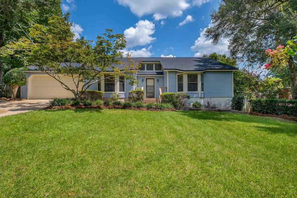 Photo of 2307 Aster Way, Tallahassee, FL 32308 (MLS # 391858)