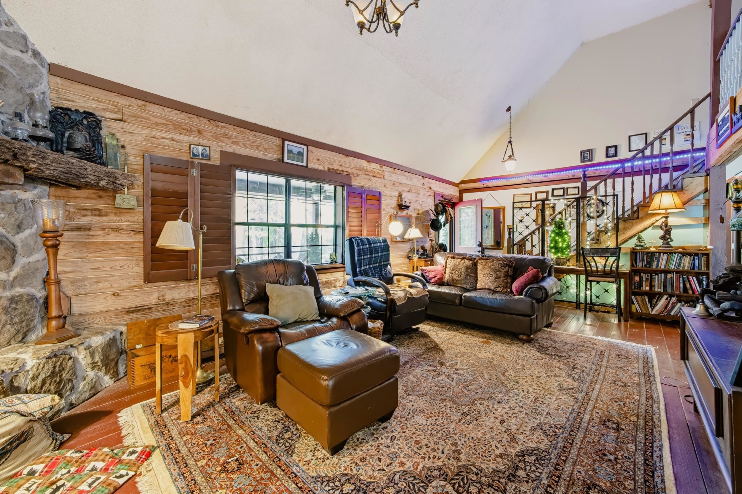 36 Log Cabin Road