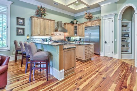 A home in TALLAHASSEE
