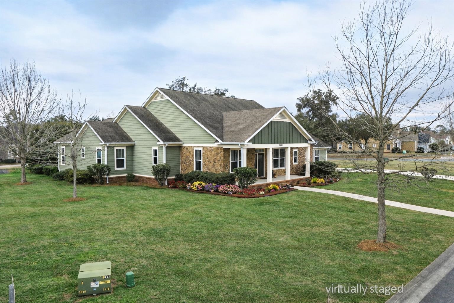 3078 Dickinson Drive