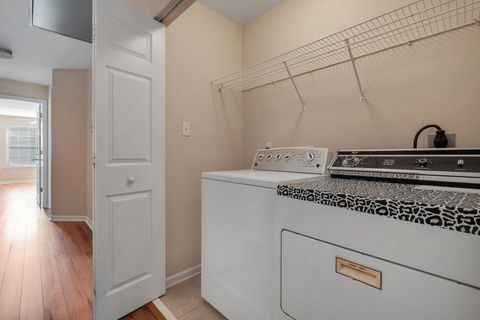 Tiny photo for 1320 Hendrix Road #105, Tallahassee, FL 32301 (MLS # 394382)