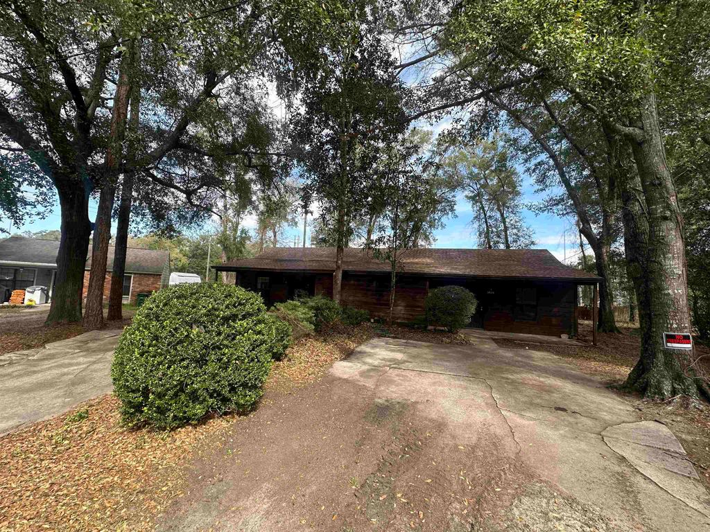 Photo of 5820 Bombadil Court #4, Tallahassee, FL 32301 (MLS # 396574)