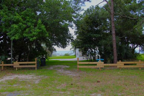 A home in Carrabelle