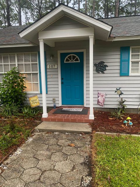 A home in Carrabelle