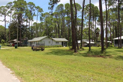 A home in Carrabelle