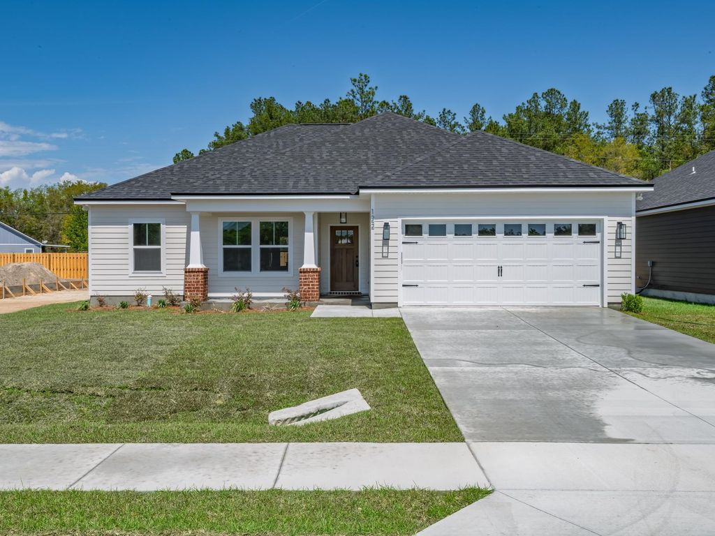Photo of 122 Divine Loop, Crawfordville, FL 32327 (MLS # 398102)
