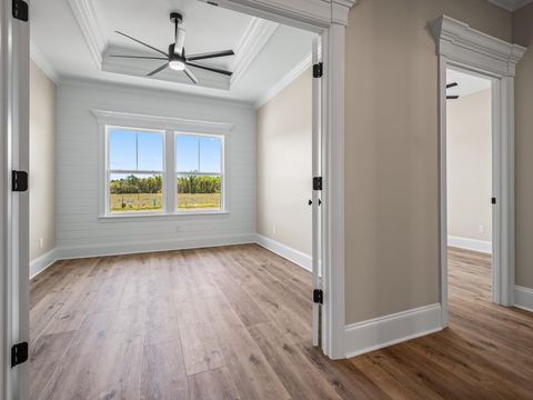 Tiny photo for 122 Divine Loop, Crawfordville, FL 32327 (MLS # 398102)