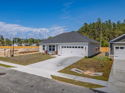 Tiny photo for 122 Divine Loop, Crawfordville, FL 32327 (MLS # 398102)