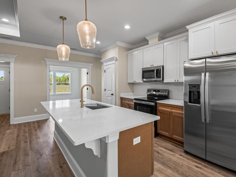 Tiny photo for 122 Divine Loop, Crawfordville, FL 32327 (MLS # 398102)