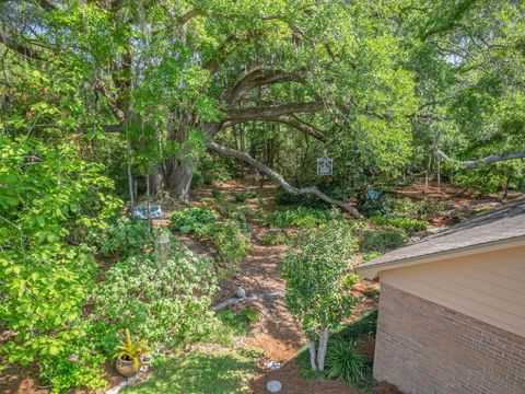 Tiny photo for 2912 Quail Rise Court, Tallahassee, FL 32309 (MLS # 398094)