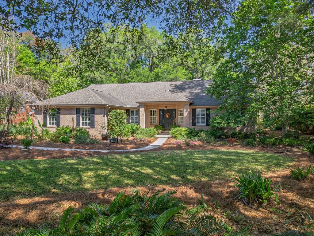 Photo of 2912 Quail Rise Court, Tallahassee, FL 32309 (MLS # 398094)