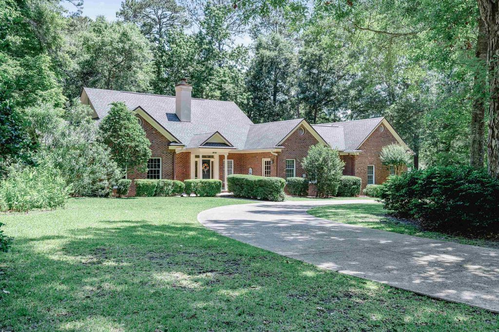 Photo of 8530 Congressional Drive, Tallahassee, FL 32312 (MLS # 399963)