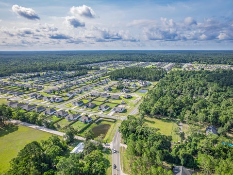 Tiny photo for 5 Windsor Way, Crawfordville, FL 32327 (MLS # 401812)