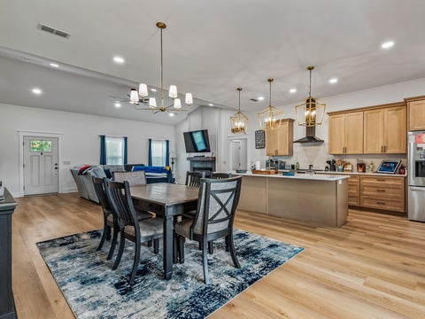 Tiny photo for 5 Windsor Way, Crawfordville, FL 32327 (MLS # 401812)