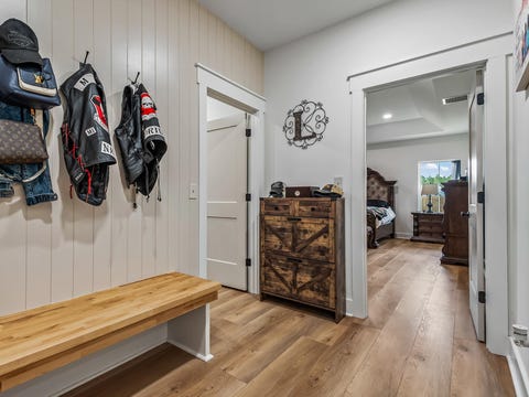Tiny photo for 5 Windsor Way, Crawfordville, FL 32327 (MLS # 401812)