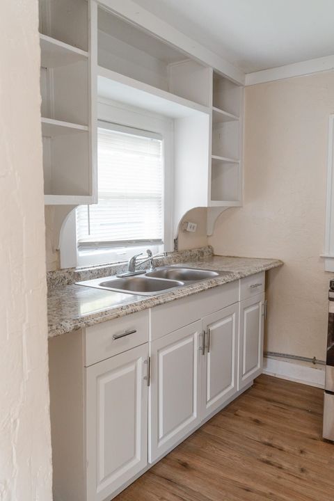 Tiny photo for 515.5 N MONROE STREET St, Tallahassee, FL 32301 (MLS # 392723)