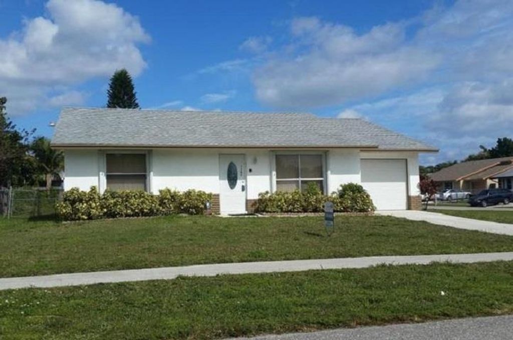 Photo of 7260 N Willow Spring Circle, Other Florida, FL 33436 (MLS # 391873)