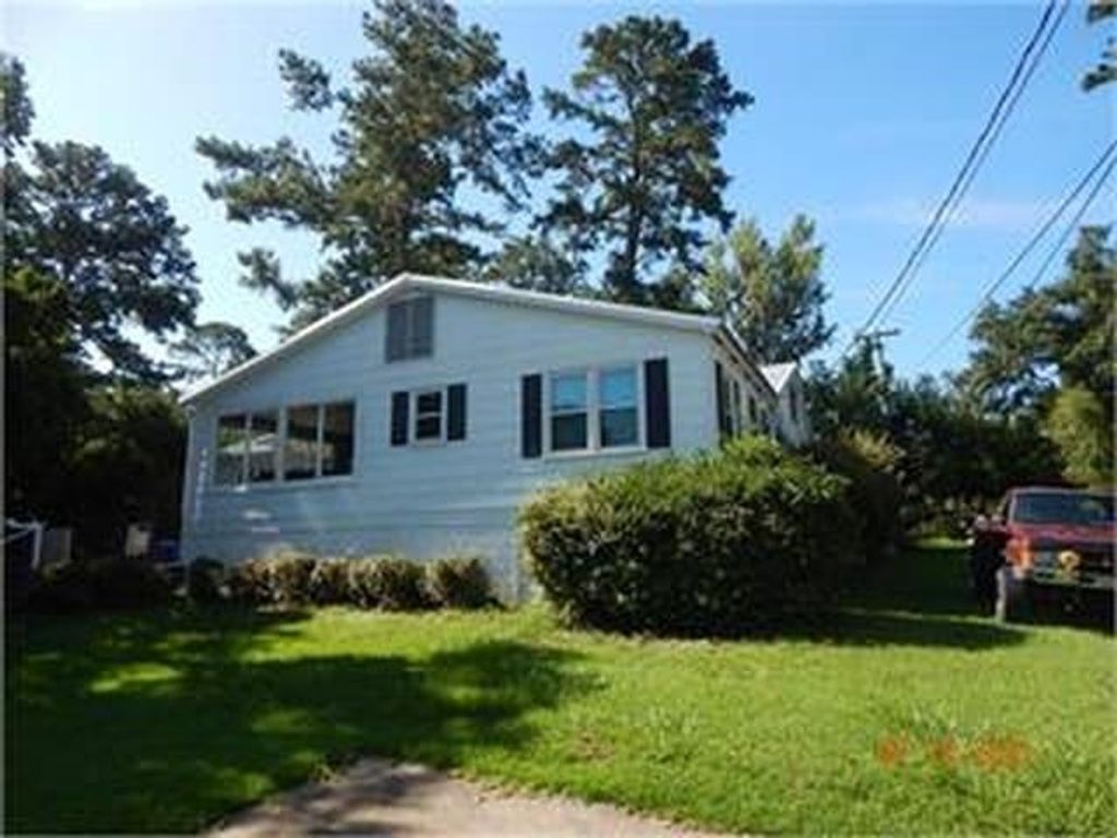 Photo of 726 Woodland Avenue, Quincy, FL 32351 (MLS # 395388)