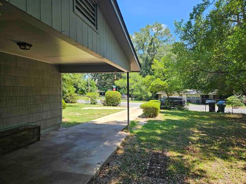 A home in TALLAHASSEE