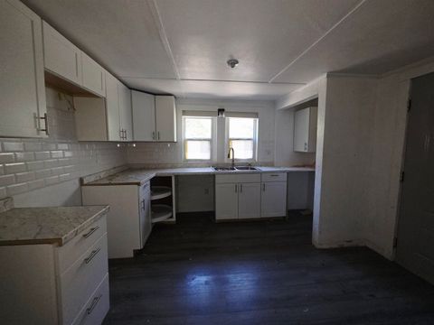 Tiny photo for 302 W Spring Place, Perry, FL 32347 (MLS # 396775)