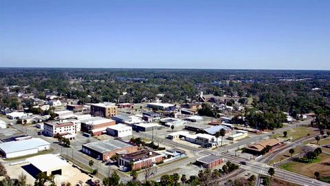 Tiny photo for 302 W Spring Place, Perry, FL 32347 (MLS # 396775)