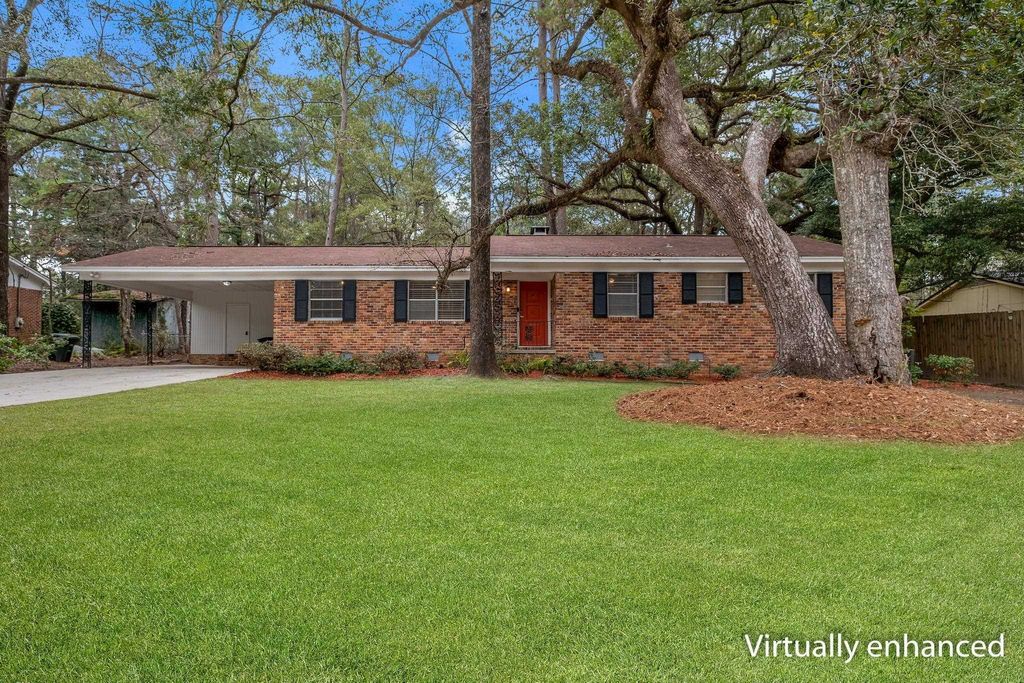 Photo of 2115 Great Oak Drive, Tallahassee, FL 32303 (MLS # 395390)