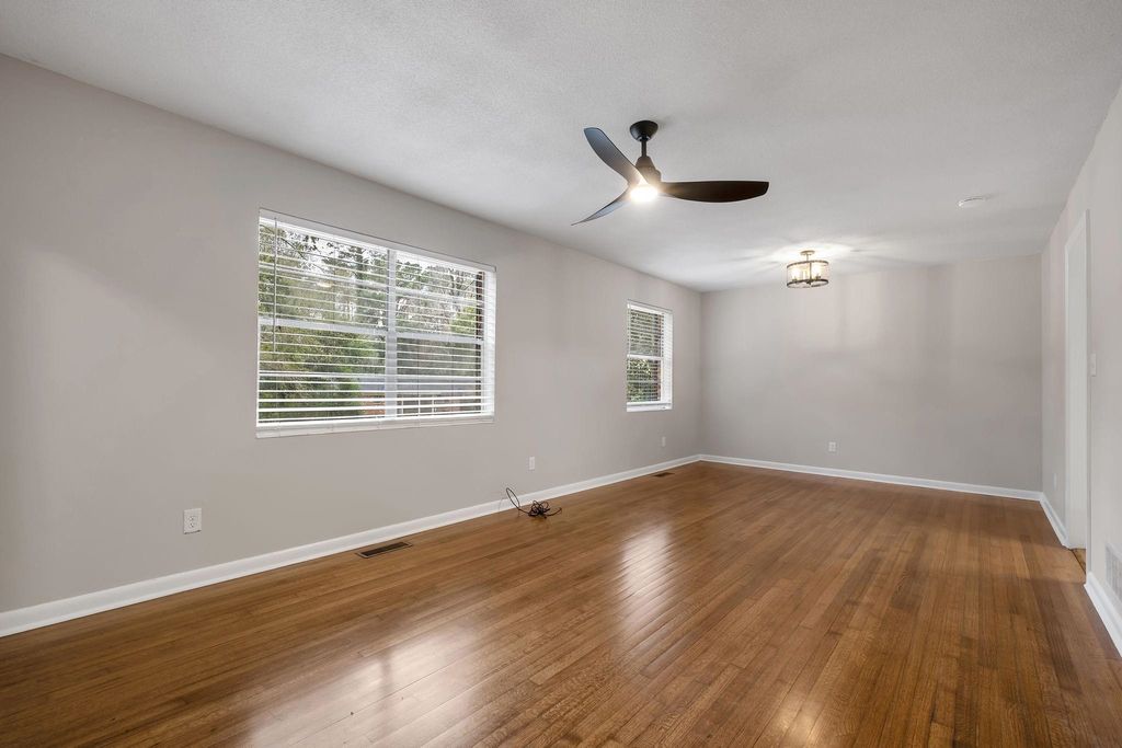 Photo of 2115 Great Oak Drive, Tallahassee, FL 32303 (MLS # 395390)