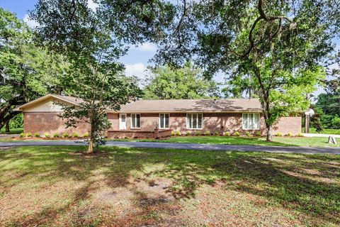 Photo of 4315 Cripple Creek Road, Tallahassee, FL 32309 (MLS # 400120)